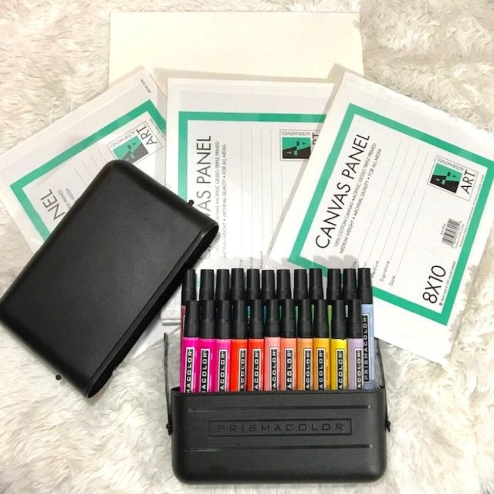 Prismacolor 23ct Double-End Markers w/Hardcase (3) 8x10 Canvas (1) 11x14 Canvas